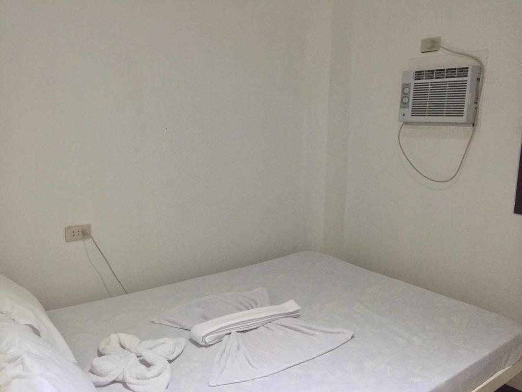 Alexzus Backpackers Travel Lodge El Nido Kültér fotó